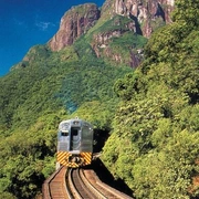 A Magia do Natal em Curitiba e o Charmoso Passeio de Trem em Morretes